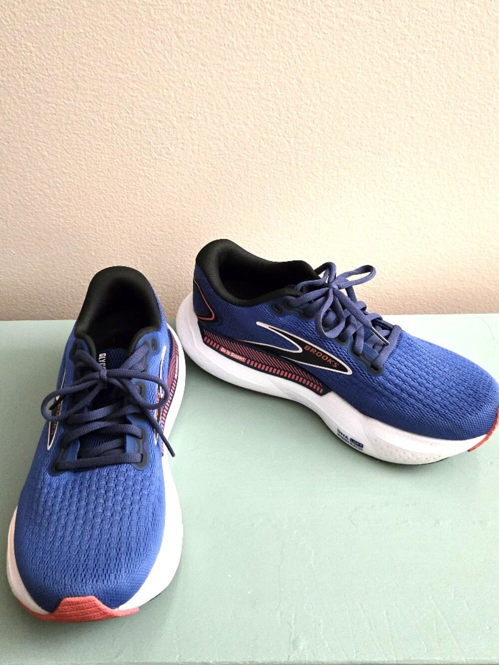 Women's Brooks Glycerin 21 GTS Size 8 Medium EUR 39 Running Shoes